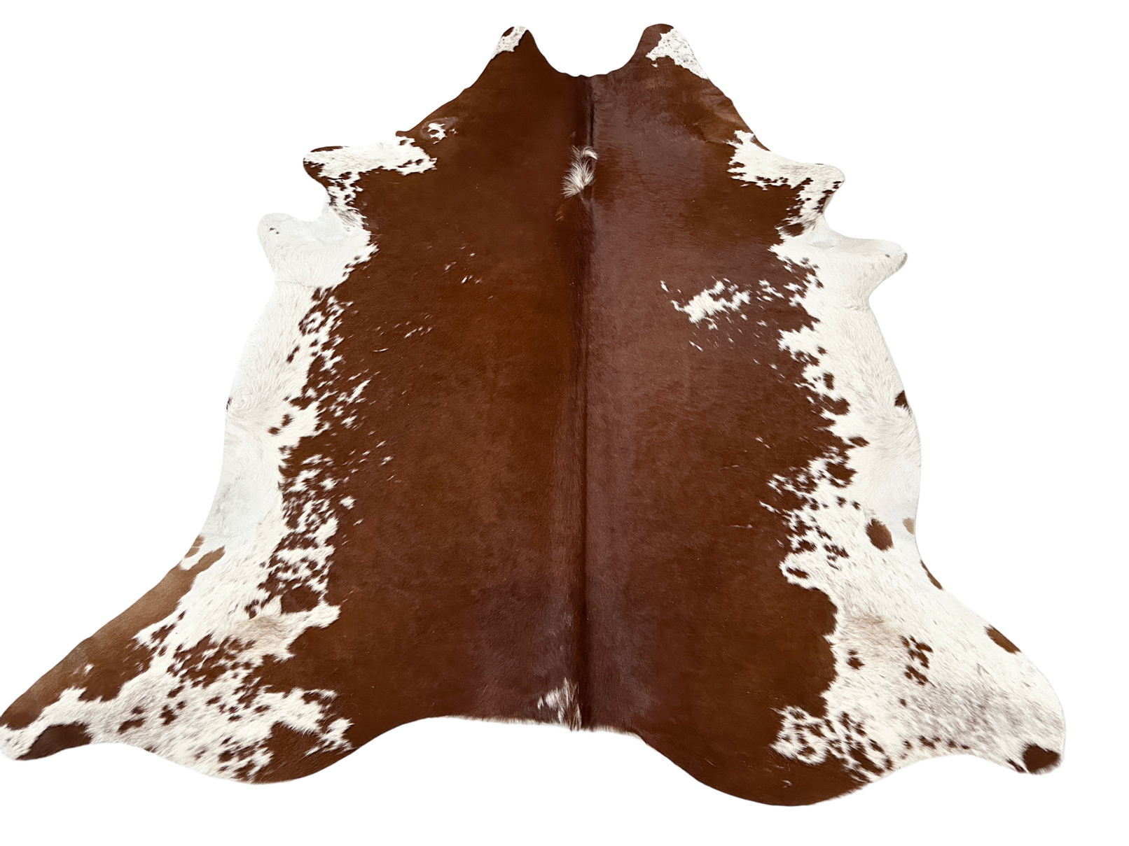 Koberec kusový hovädzia koža 3,9 m2, hnedobiela 923